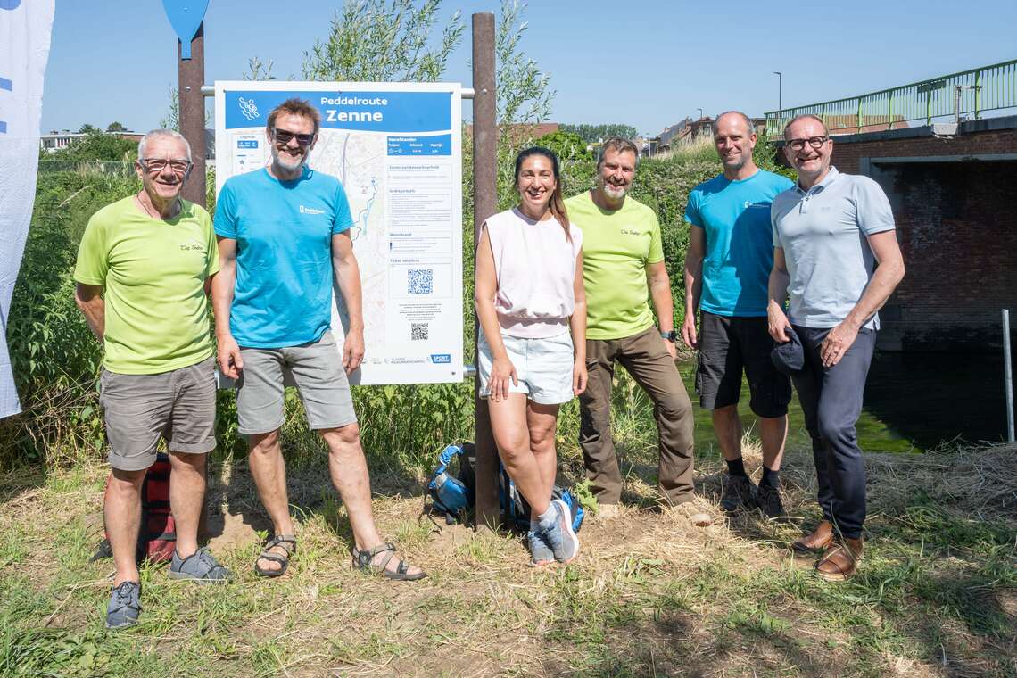 Persmoment Gist-82 -  - Persbericht: Opening Peddelroute Zenne